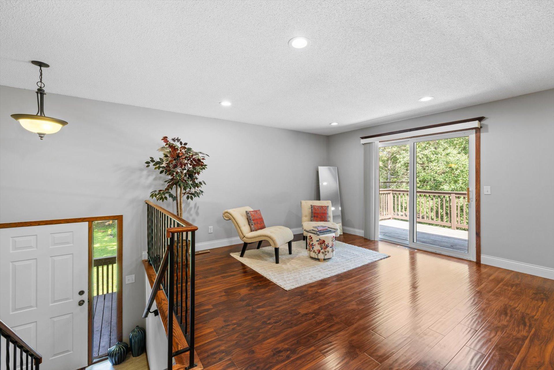 7405 Scot Terrace Eden Prairie, MN 55346 - Photo 2 of 29