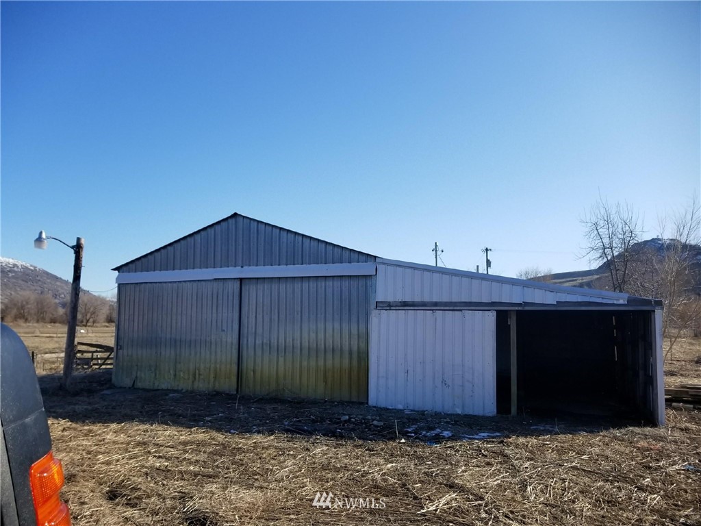 103 Riverside Street Riverside, WA 98849 - Photo 4 of 19