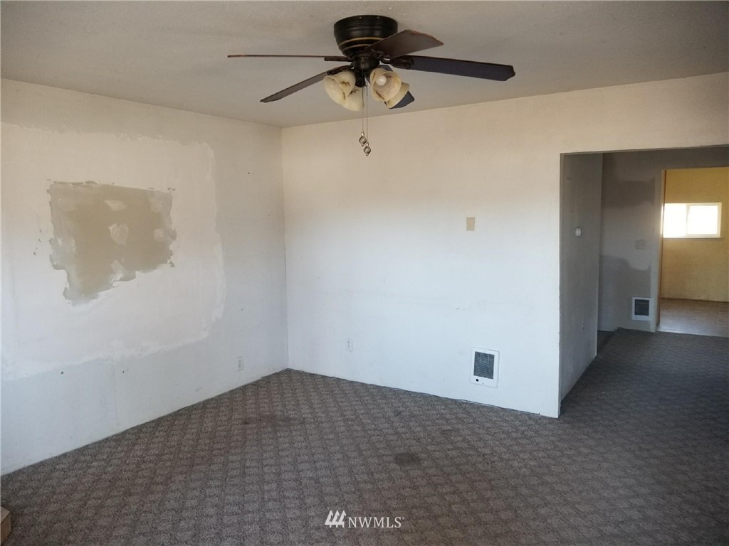 103 Riverside Street Riverside, WA 98849 - Photo 9 of 19