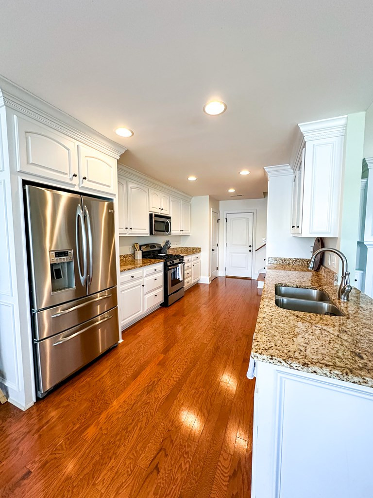 2285 Beachforest Drive Sumter, SC 29153 - Photo 8 of 34
