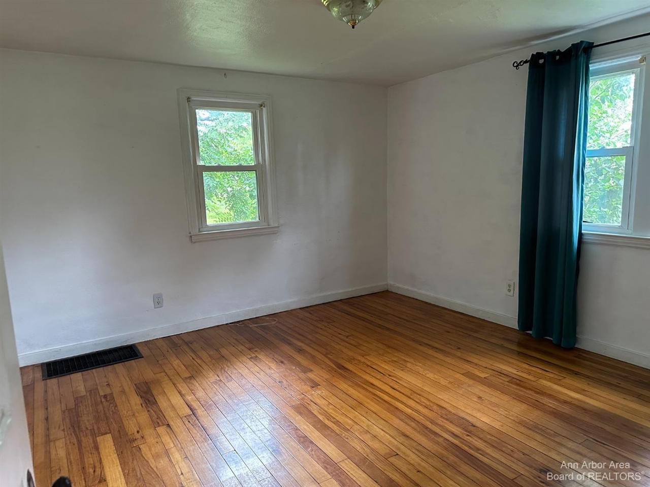 1655 East North Territorial Road Whitmore Lake, MI 48189 - Photo 10 of 16