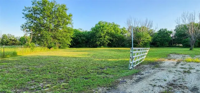 $98,500 | 1311 County Road 702, Alvarado, TX 76009