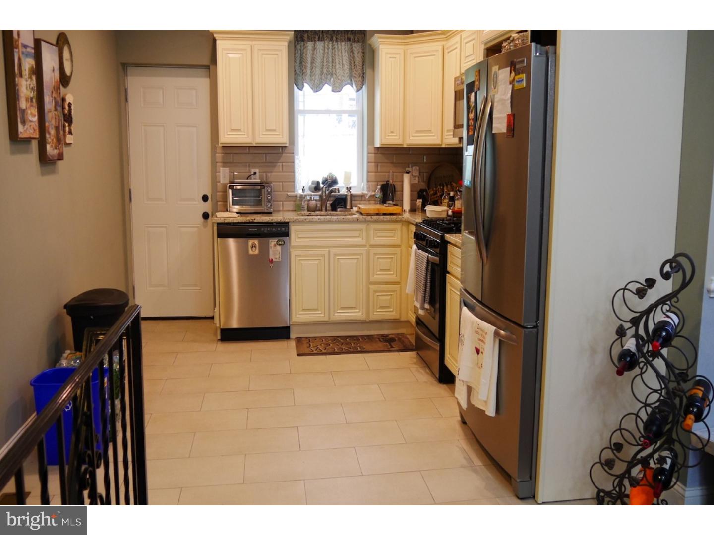 730 Wynnewood Road Philadelphia, PA 19151 - Photo 7 of 23 Kitchen