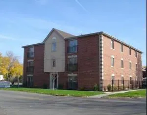$189,900 | 3447 Ridgeland Avenue, Unit 103, Berwyn, IL 60402