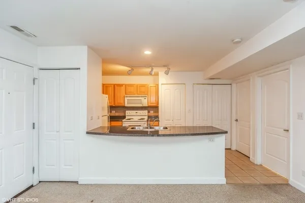 $189,900 | 3447 Ridgeland Avenue, Unit 103, Berwyn, IL 60402
