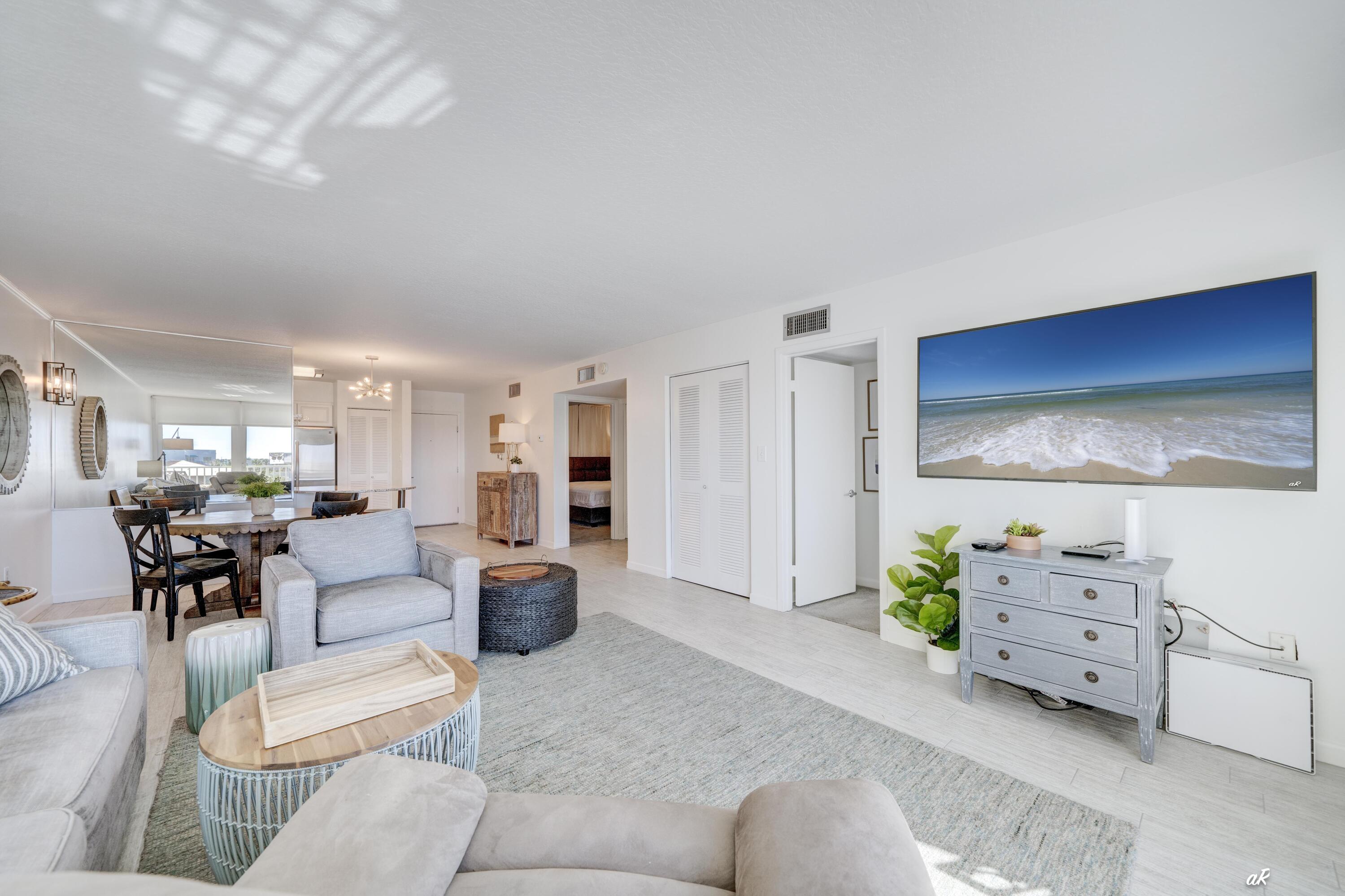 30 Moreno Point Road, Unit 404A Destin, FL 32541 - Photo 14 of 52 Living Room