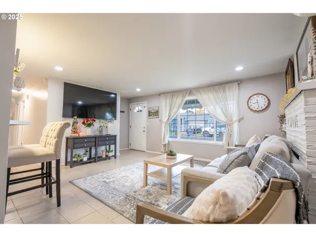 $385,000 | 2440 Vallejo Street Northeast, Salem, OR 97301