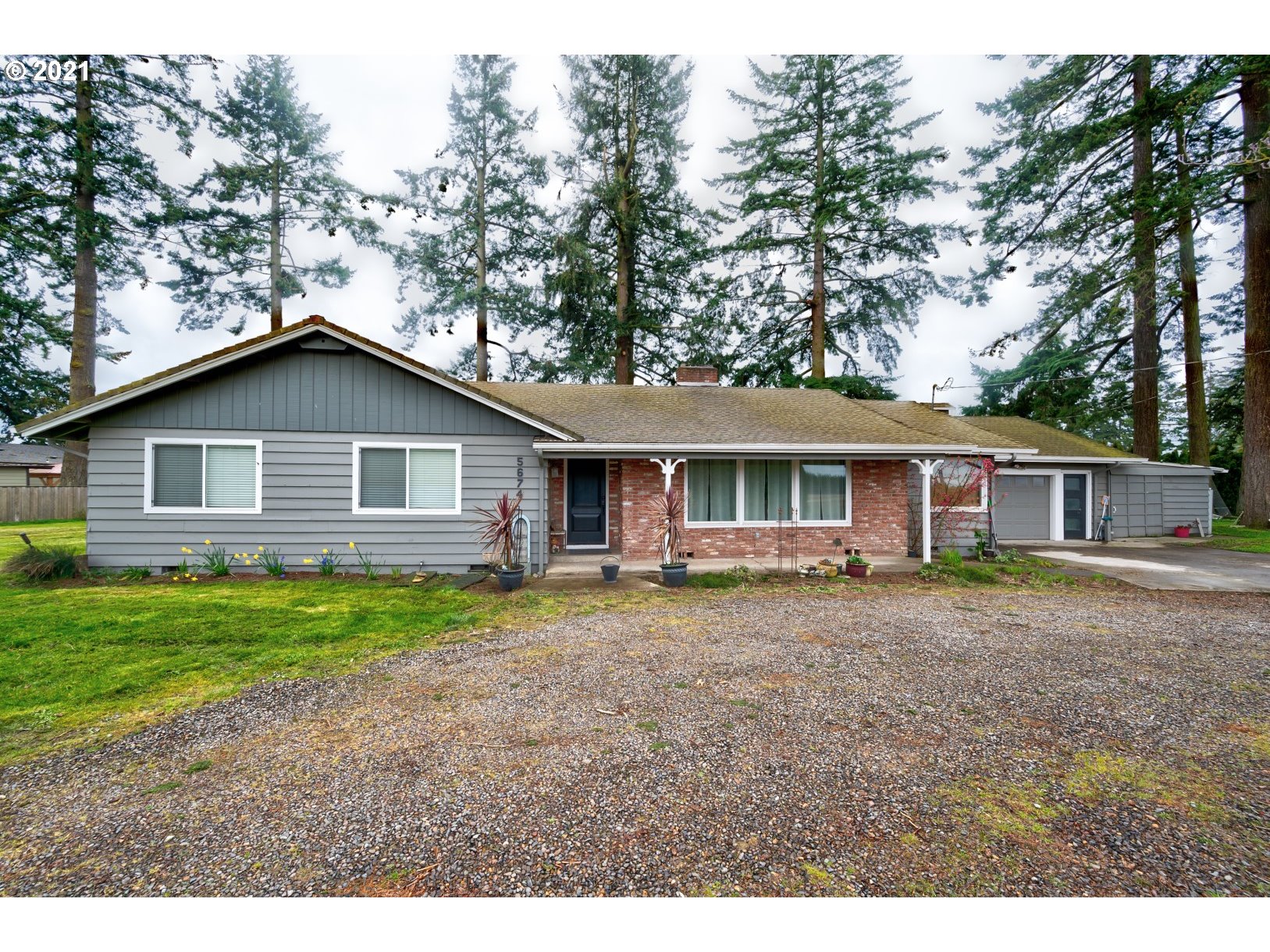 5674 Hazelgreen Road Northeast Salem, OR 97305 - Photo 1 of 29 Gallery Image 1