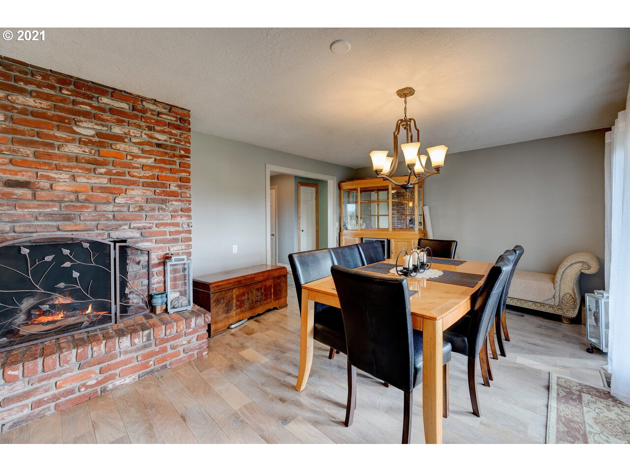 5674 Hazelgreen Road Northeast Salem, OR 97305 - Photo 18 of 29 Gallery Image 18