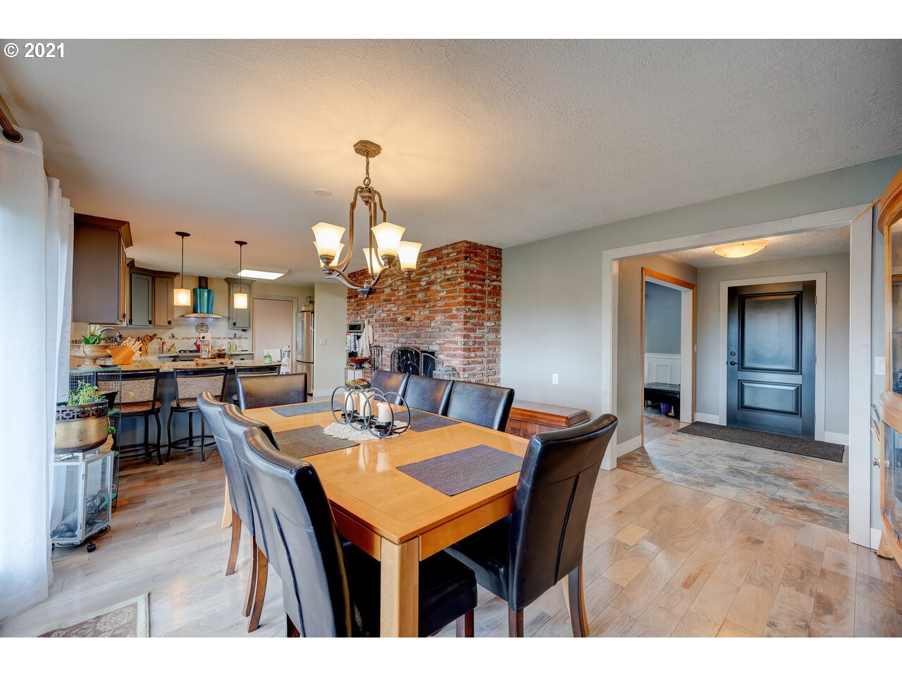 5674 Hazelgreen Road Northeast Salem, OR 97305 - Photo 19 of 29 Gallery Image 19