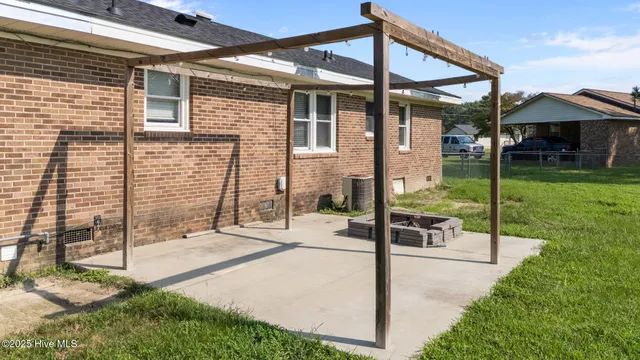 $169,900 | 304 Minshall Drive, Stantonsburg, NC 27883