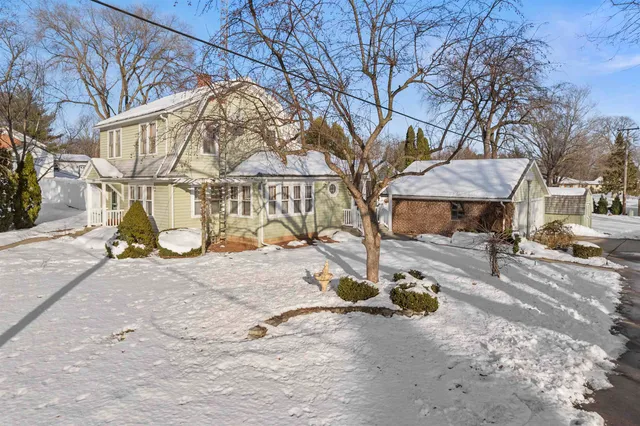 $289,900 | 306 North Main Street, Orfordville, WI 53576