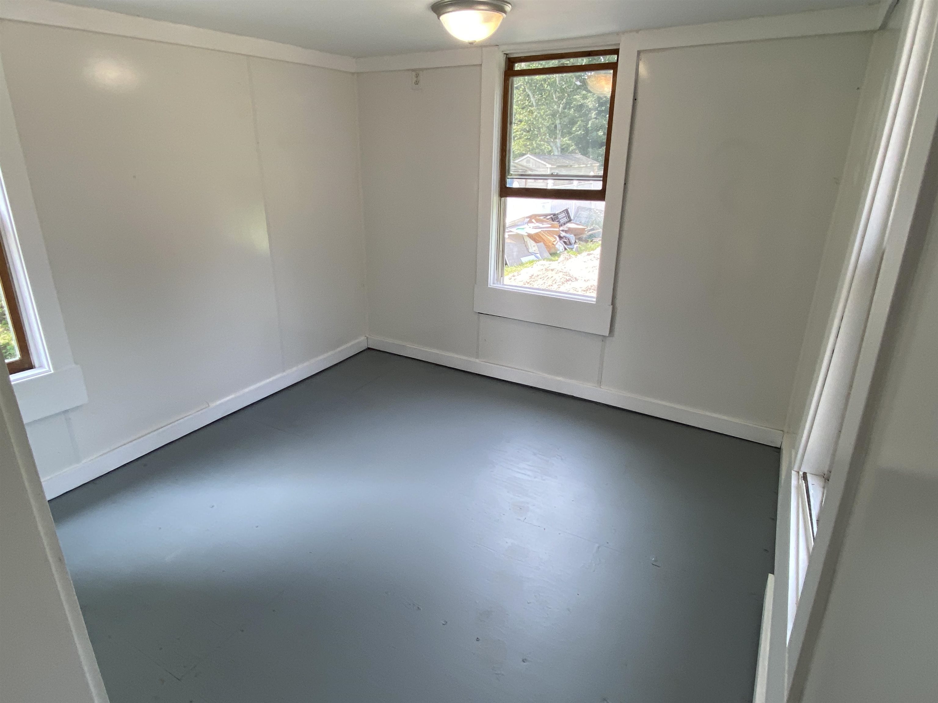 41 St Laurent Street Epping, NH 03042 - Photo 7 of 36