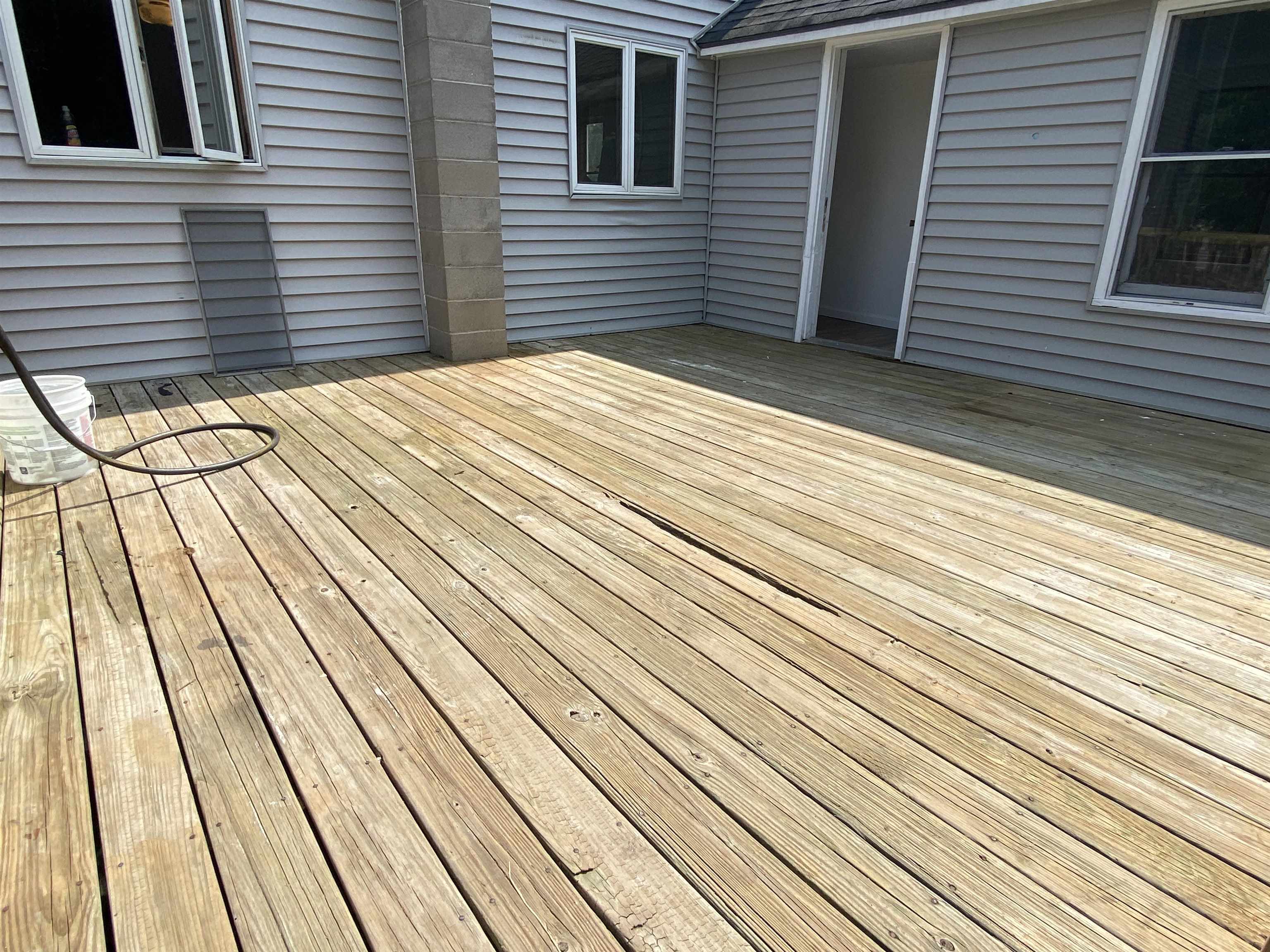 41 St Laurent Street Epping, NH 03042 - Photo 8 of 36