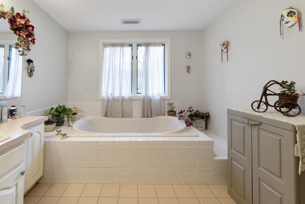 25 Bradway Road Monson, MA 01057 - Photo 25 of 38