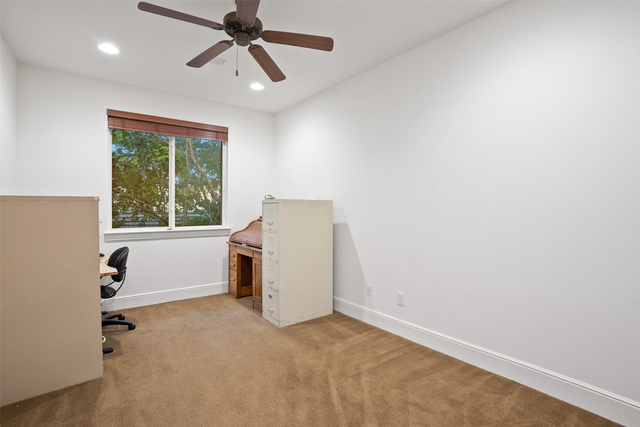 9308 Travertine Cove Austin, TX 78735 - Photo 29 of 40 a view of a window and an empty room