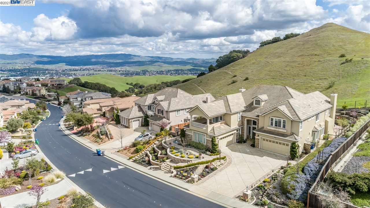 Undisclosed Address San Ramon, CA 94583 - Photo 3 of 14 a view of a terrace with chairs
