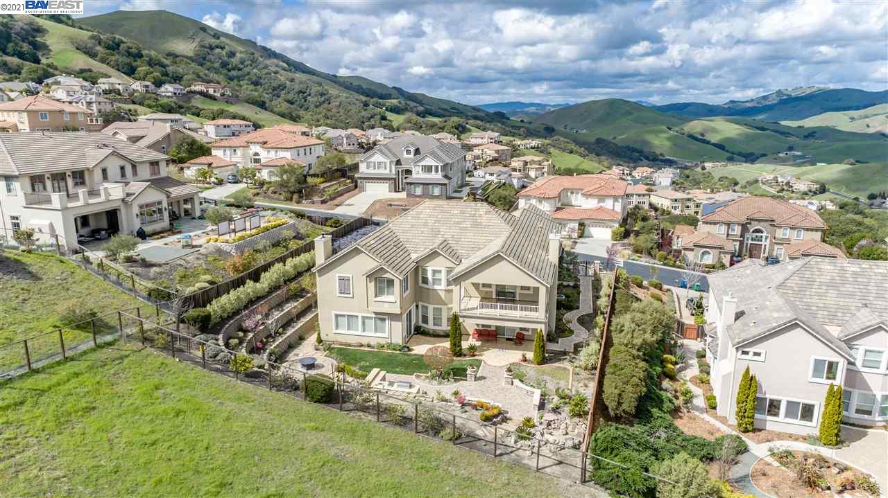 Undisclosed Address San Ramon, CA 94583 - Photo 8 of 14 an aerial view of residential houses with outdoor space