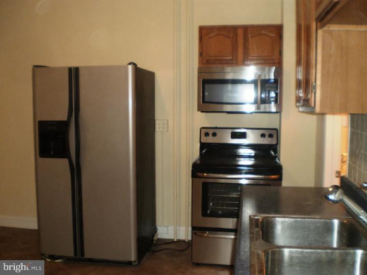 2905 Kutztown Road Reading, PA 19605 - Photo 5 of 20 Kitchen
