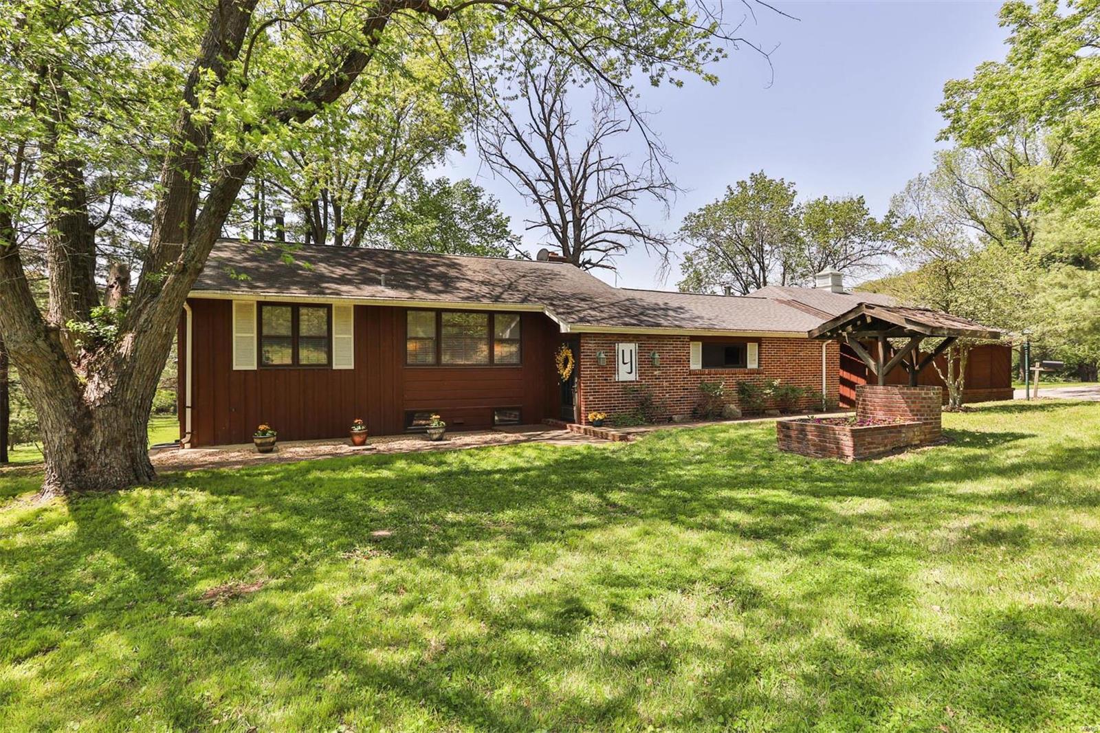 1425 Pond Road Wildwood, MO 63038 - Photo 1 of 39 Gallery Image 1