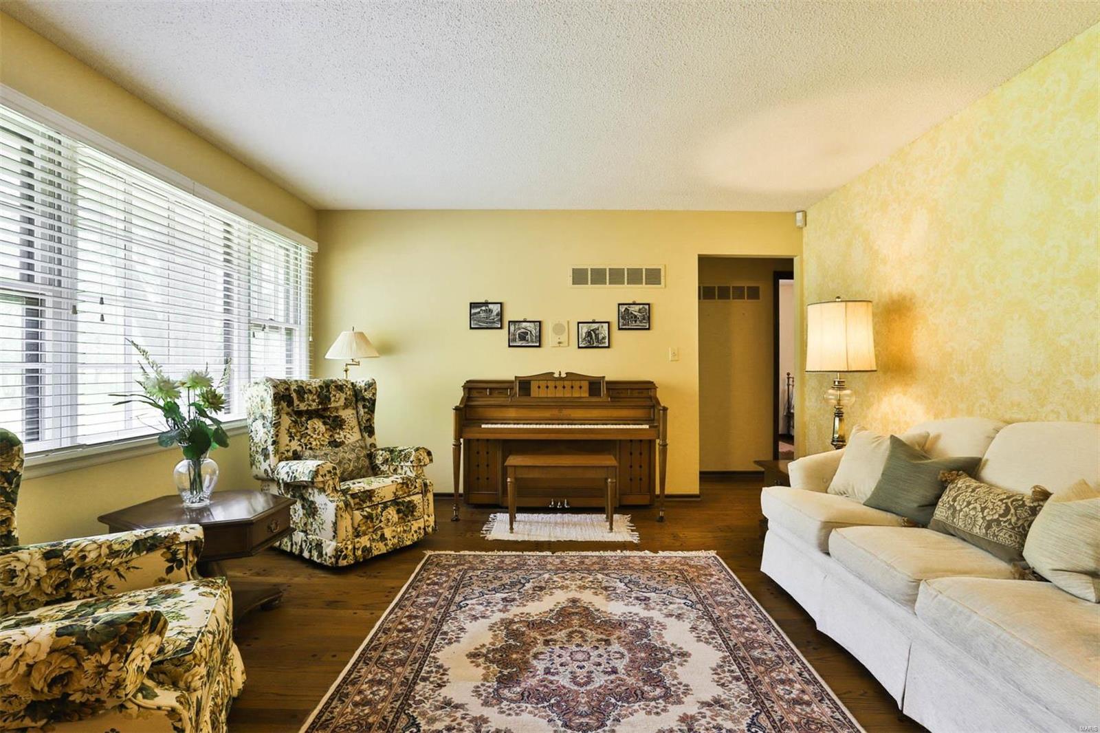 1425 Pond Road Wildwood, MO 63038 - Photo 4 of 39 Gallery Image 4