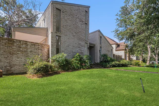 $2,850 | 4334 Lake Grove Drive, Seabrook, TX 77586