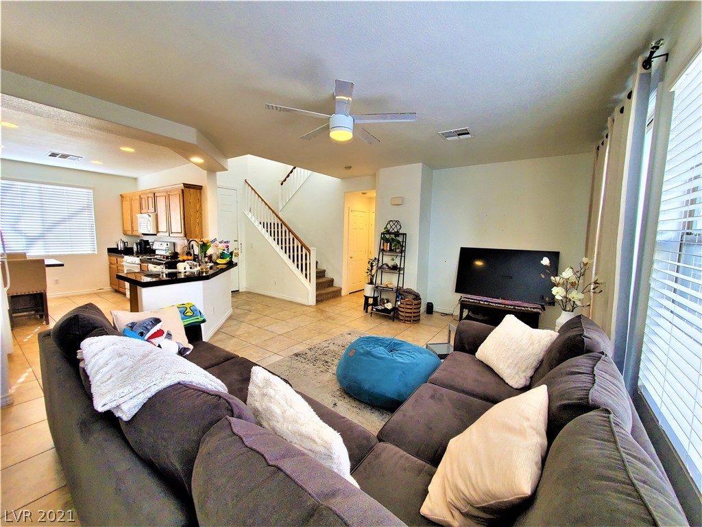 8165 Altamont Ridge Street Las Vegas, NV 89113 - Photo 6 of 14 Gallery Image 6