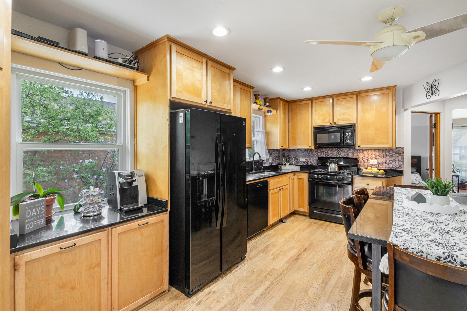 2711 Maple Avenue Brookfield, IL 60513 - Photo 5 of 21