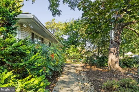 $615,000 | 303 Glenway Road, Glenside, PA 19038