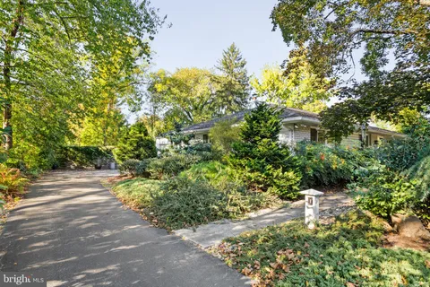 $615,000 | 303 Glenway Road, Glenside, PA 19038