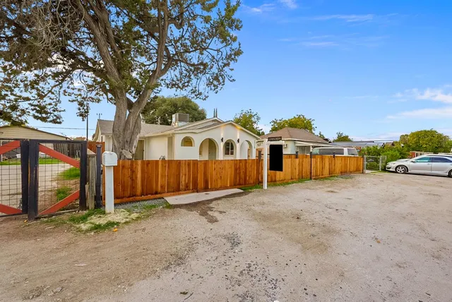 a view of a white house