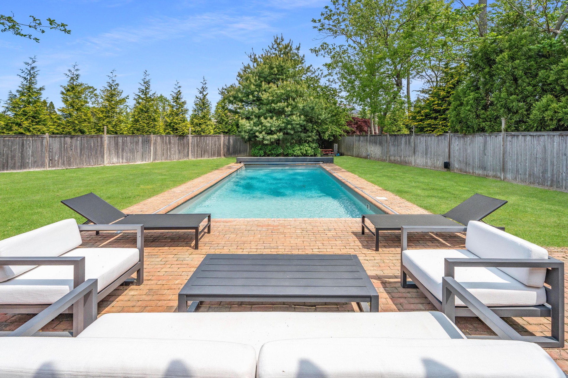 75 Pantigo Road East Hampton, NY 11937 - Photo 26 of 29 Gallery Image 26