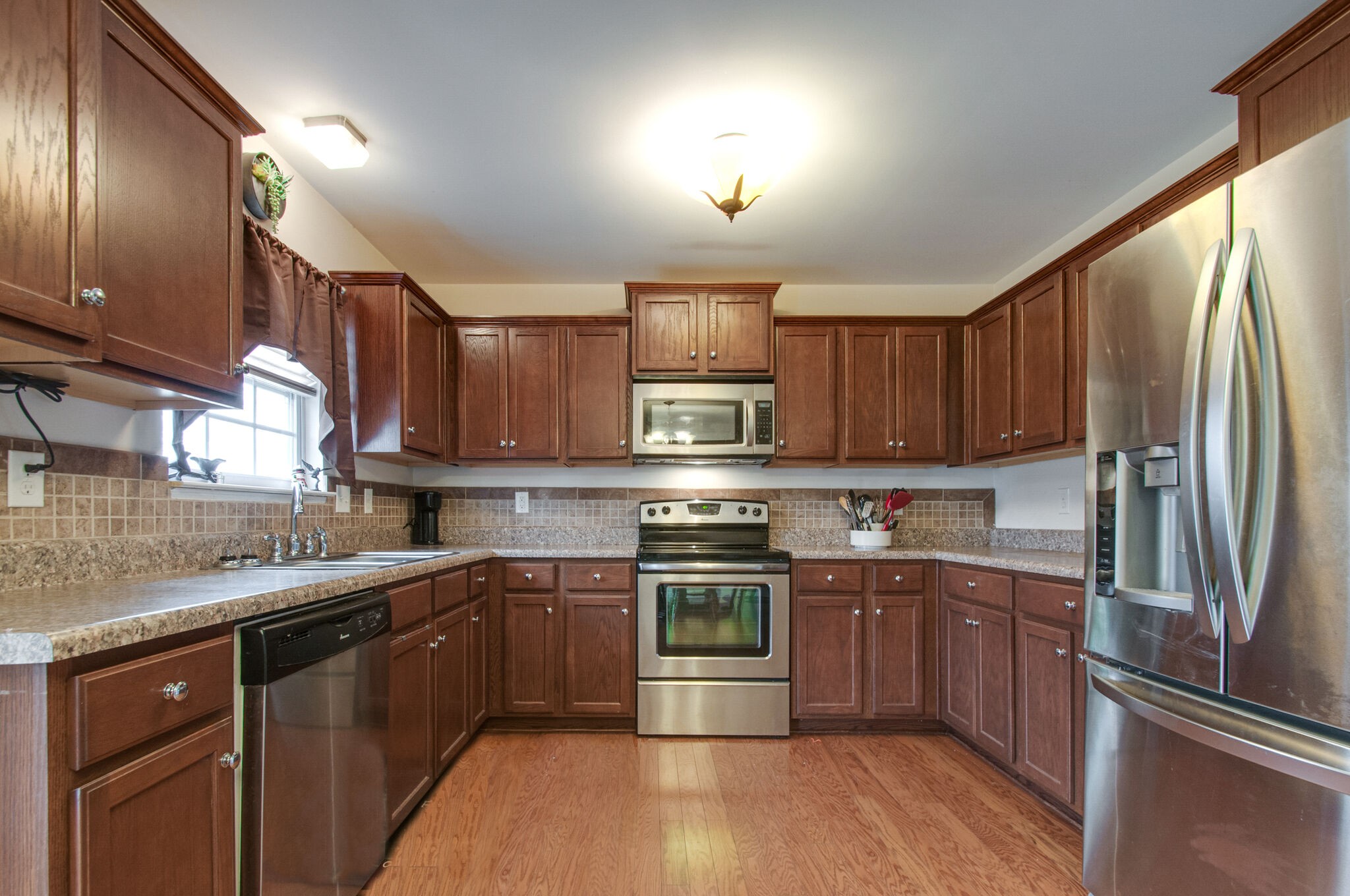 217 Gill Road White Bluff, TN 37187 - Photo 13 of 28 Gallery Image 13