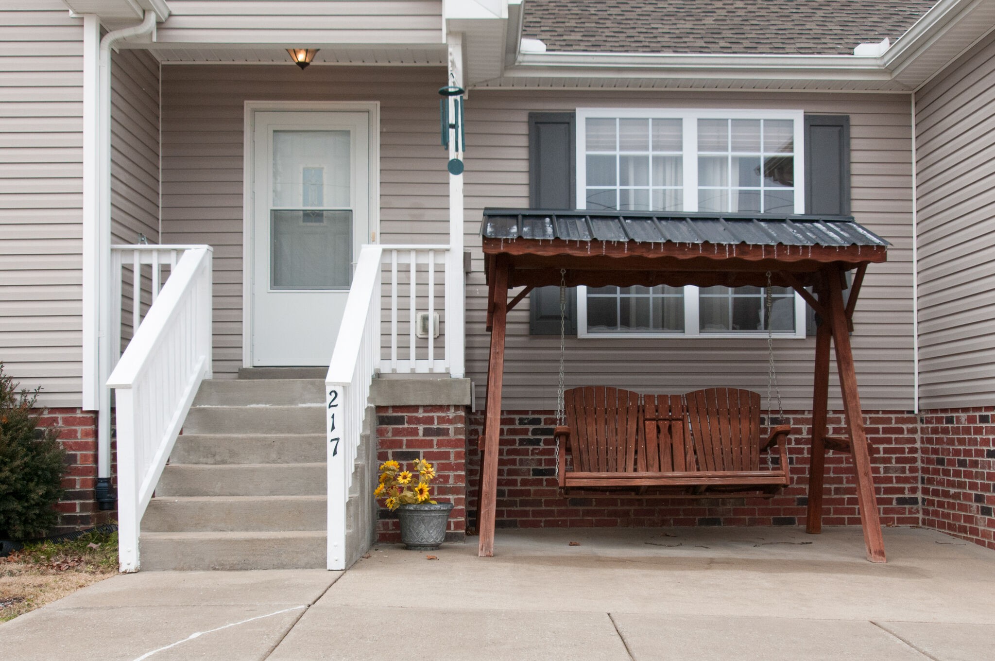 217 Gill Road White Bluff, TN 37187 - Photo 4 of 28 Gallery Image 4