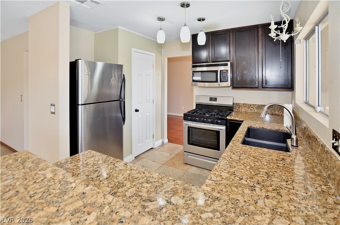 7709 Kalmalii Avenue Las Vegas, NV 89147 - Photo 10 of 37