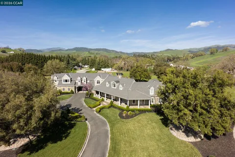 $6,698,800 | 5401 Penny Lane, Danville, CA 94506