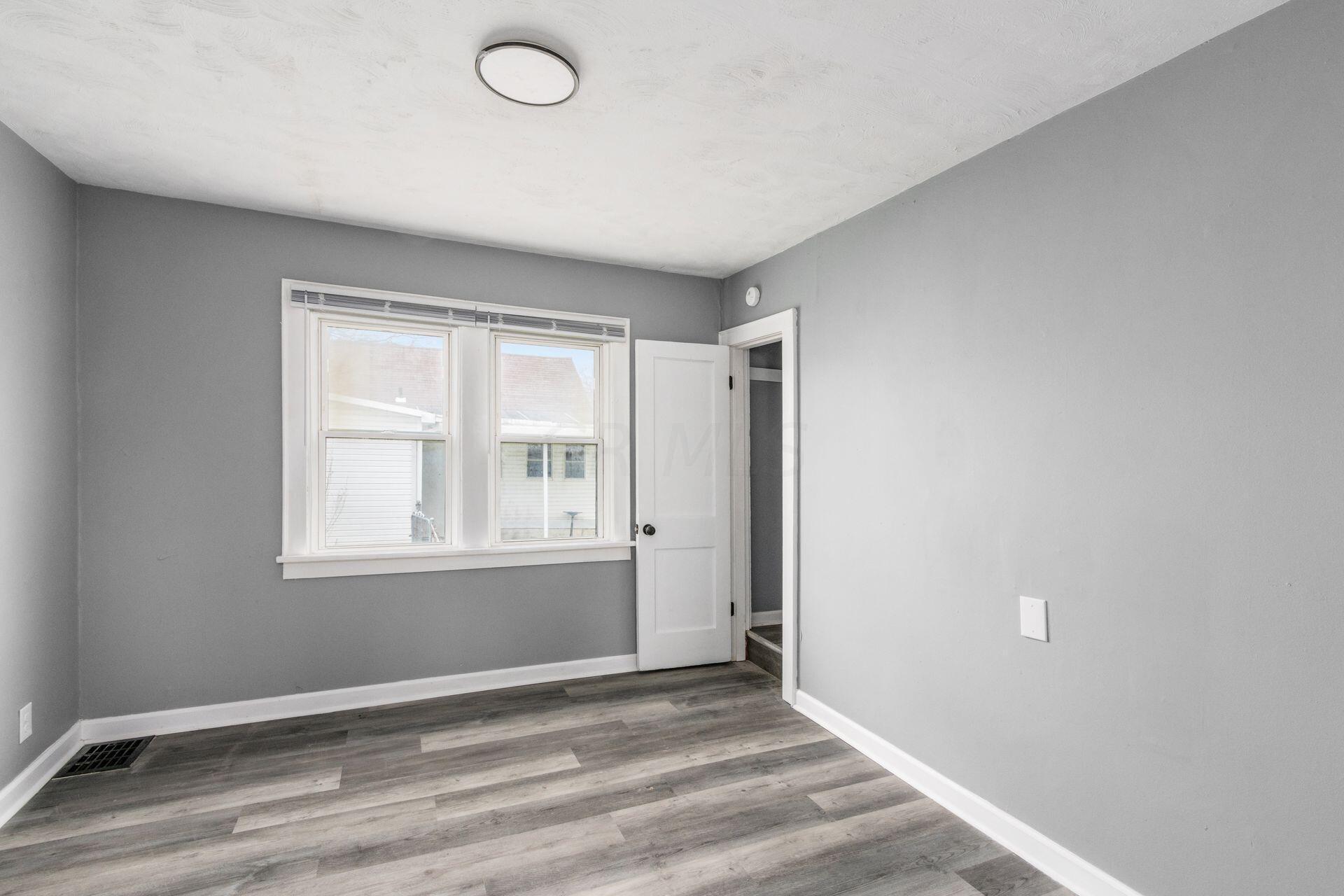 2113 Agler Road Columbus, OH 43211 - Photo 21 of 37 020_dfb_E 2113 Agler Rd-049_1