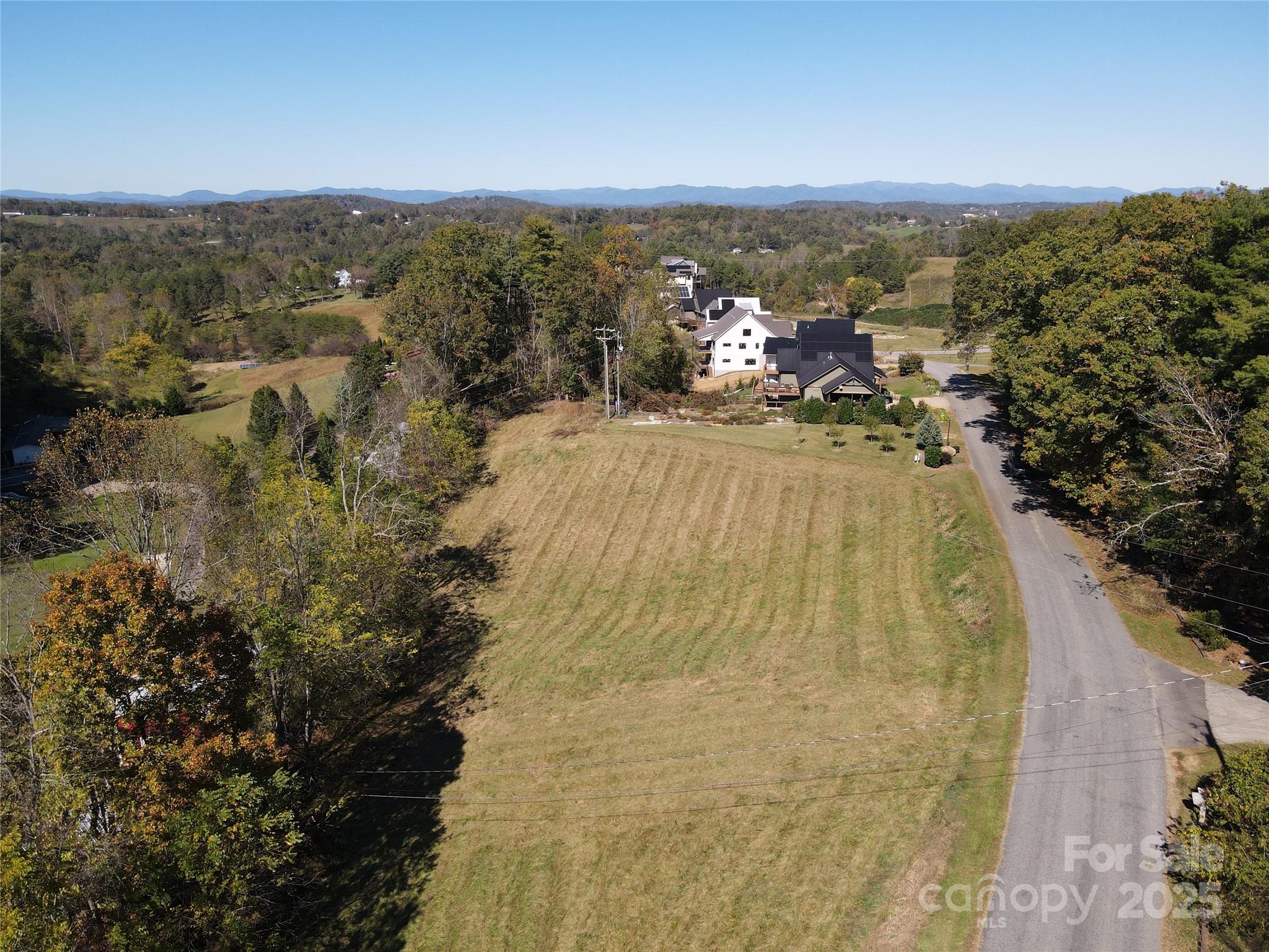 215 Old Macedonia Road Asheville, NC 28804 - Photo 12 of 32 a view of a city