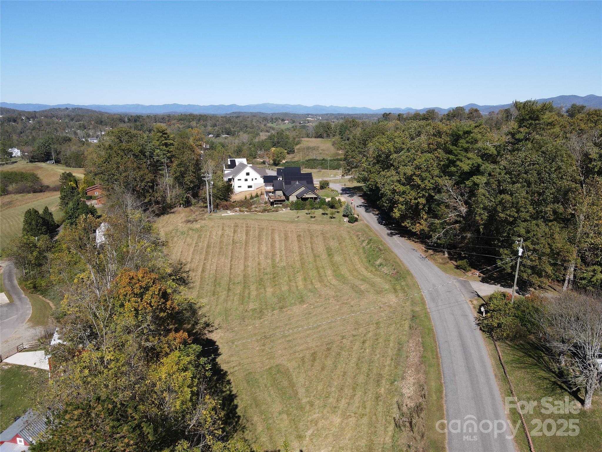 215 Old Macedonia Road Asheville, NC 28804 - Photo 14 of 32 a view of a city