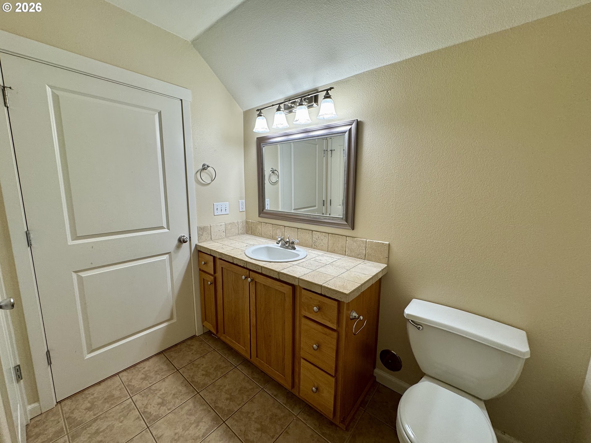 1010 Southwest 170th Avenue, Unit 101 Beaverton, OR 97003 - Photo 10 of 12