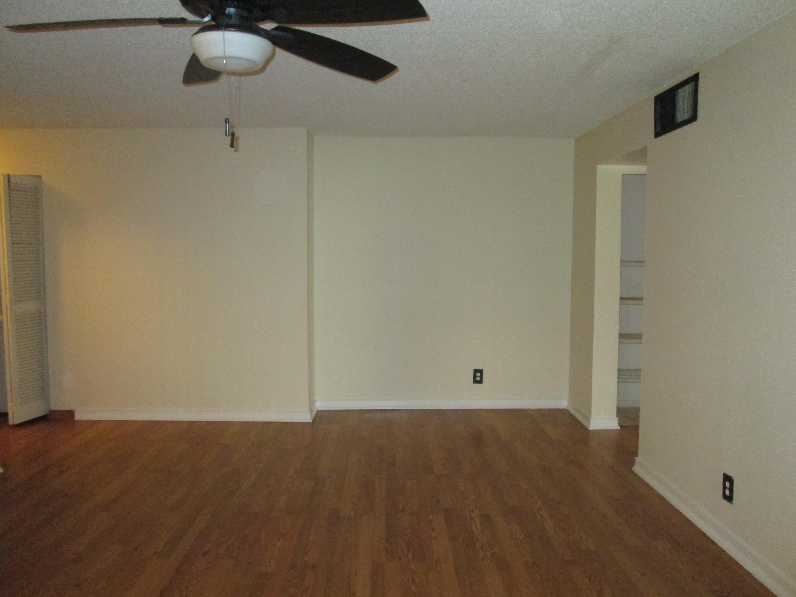 150 Pineview Road, Unit D2 Jupiter, FL 33469 - Photo 16 of 19 IMG_3125