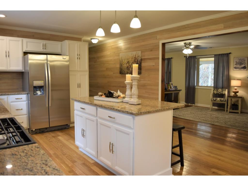 115 Carter Branch Road Elizabethton, TN 37643 - Photo 10 of 36 Photo 10