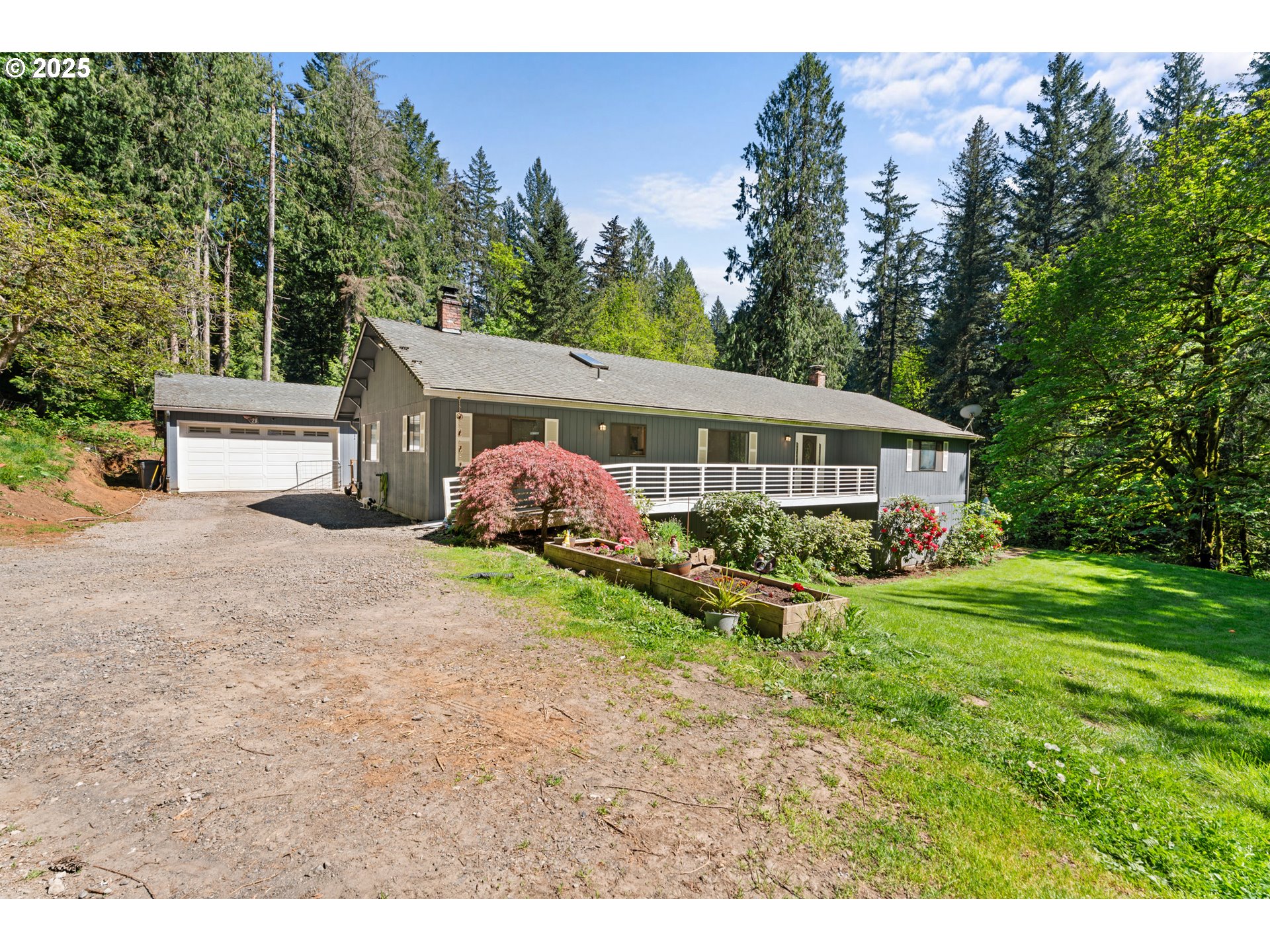 35650 Southeast Barnum Road Sandy, OR 97055 - Photo 2 of 35 a front view of a house with garden