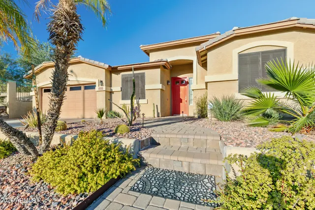 $759,900 | 6530 West Bent Tree Drive, Phoenix, AZ 85083