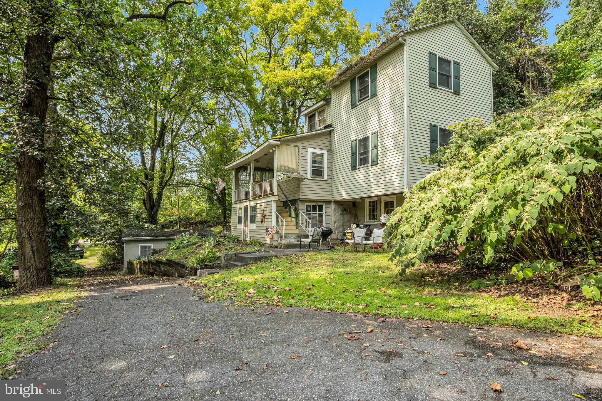 2423 Schoolhouse Road Middletown, PA 17057 - Photo 7 of 37 Gallery Image 7