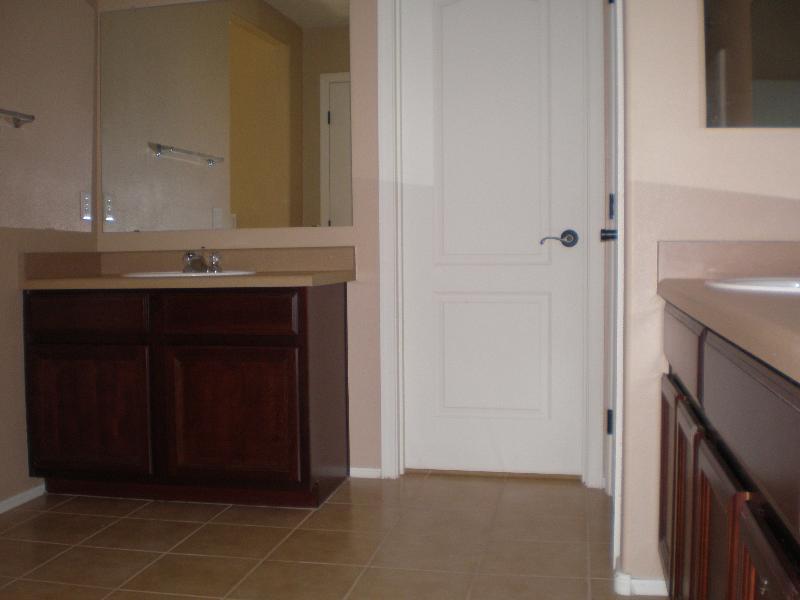 17777 West Red Bird Road Surprise, AZ 85387 - Photo 7 of 8 MASTER BATH