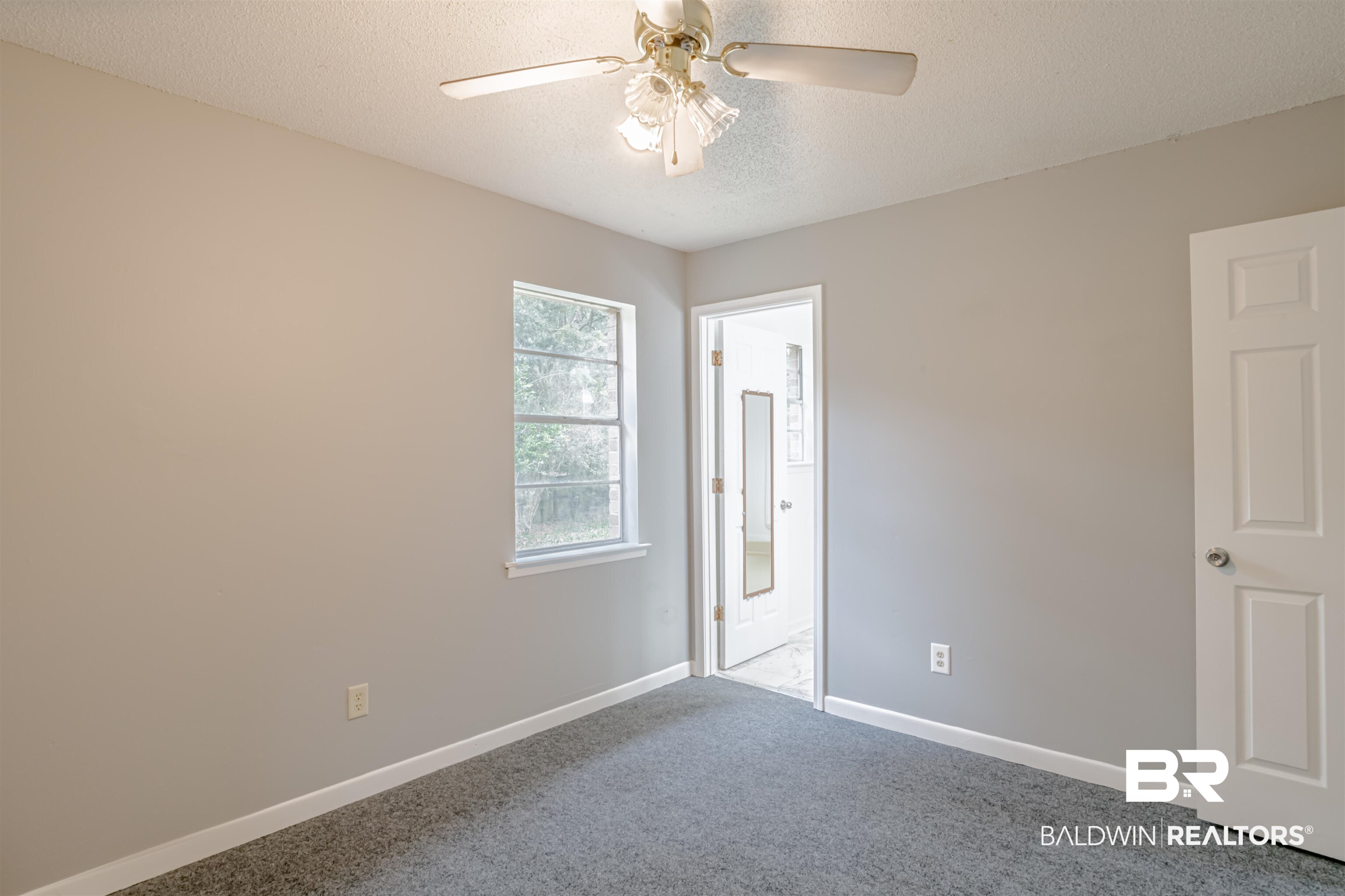 6300 Scott Lane Theodore, AL 36582 - Photo 32 of 34