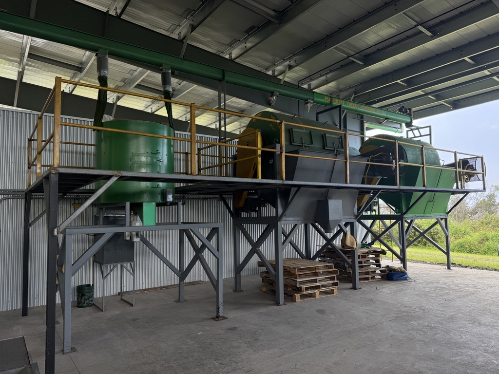 87-2854 Hawaii Belt Road Captain Cook, HI 96704 - Photo 20 of 30 a view of entryway
