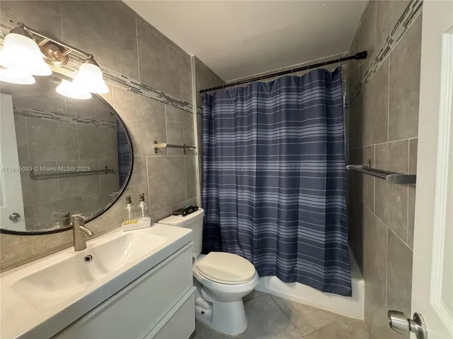 $2,450 | Central North Miami, North Miami, FL 33181