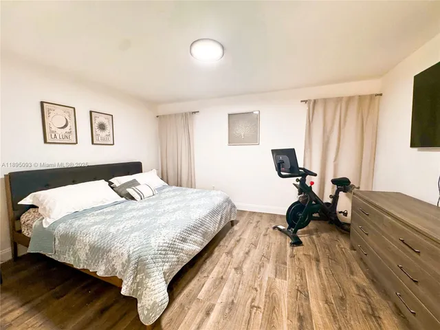 $2,450 | Central North Miami, North Miami, FL 33181